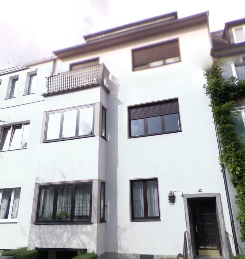 Messe Ferienwohnung Düsseldorf Oberkassel Exterior foto